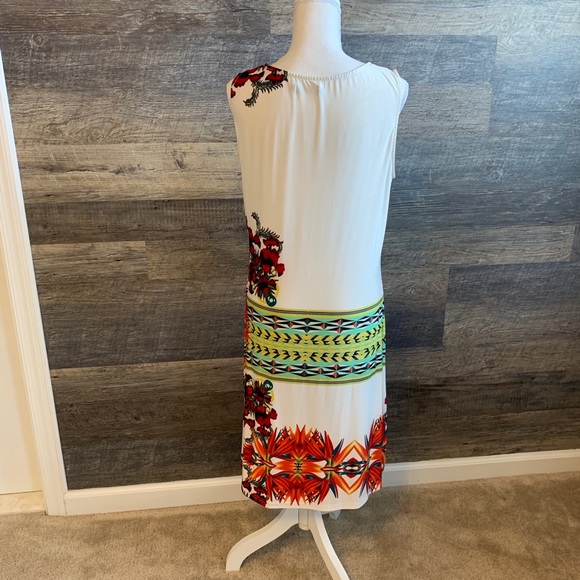 Casual Shift Dress - Picture 2 of 3